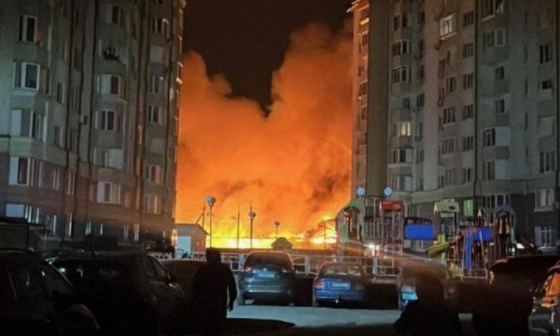 שריפה ענקית בתחנת הרכבת