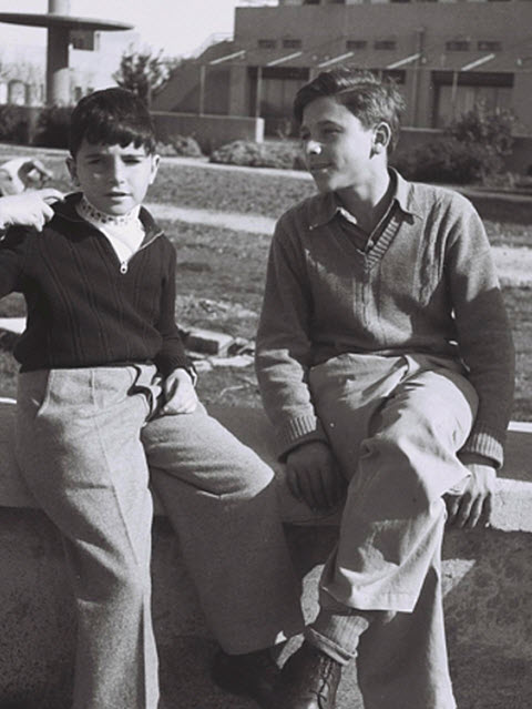יעקב שרת בנמל לוד 1949 [צילום: דוד אלדן/לע"מ]
