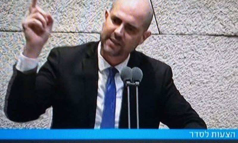 אוחנה. פרסמתי מה שפורסם [צילום: מן הטלוויזיה]