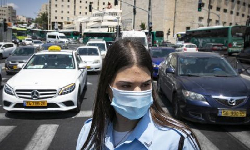 הסגר השני. קצב הסרת המגבלות בקצב הנכון שיאפשר חיים לצד הנגיף [צילום: אוליביה פיטוסי/פלאש 90]