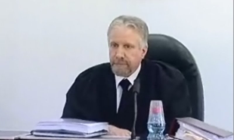 סגל. "אין זה עניין של מה בכך"