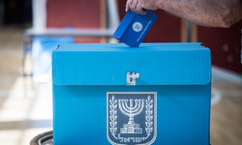 מצלמות במקומות המותרים [צילום: יונתן זינדל/פלאש 90]