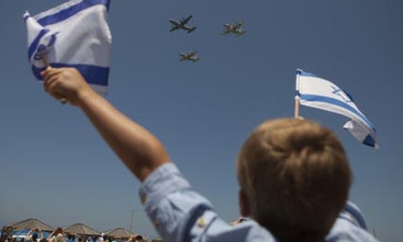 מטס העצמאות [צילום: דן בלילטי/AP]
