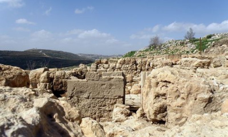 תל שילה. מגוון תרבויות [צילום: רון אלמוג]