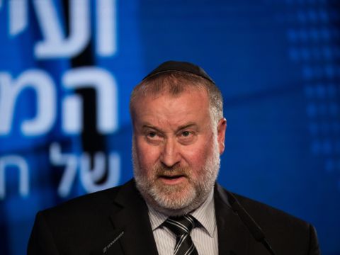 להכניס אותו לסד זמנים [יונתן זינדל, פלאש 90]