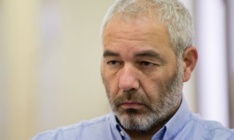 פישר. עשרה מפקחים [צילום: יונתן זינדל, פלאש 90]
