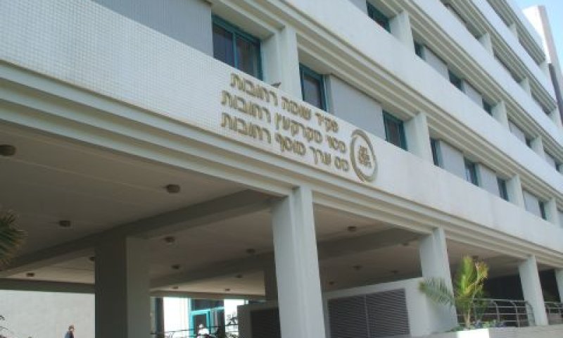 "עדיף שישלם לי"