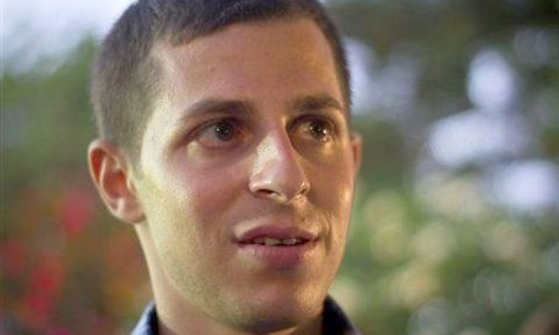 שליט. כמו בעבר [צילום: AP]