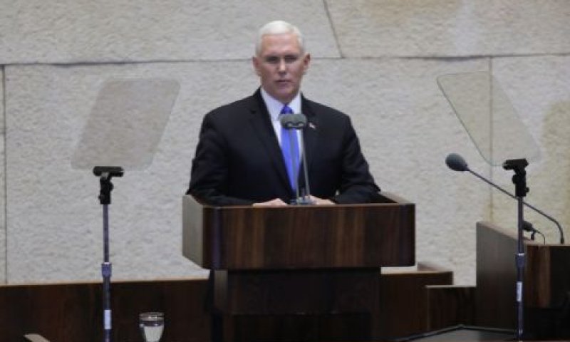 "שהחיינו" בעברית [צילום: דוברות הכנסת, יצחק הררי]