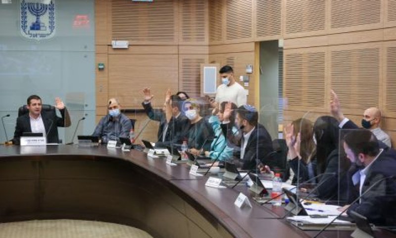 ההצבעה בוועדת הכספים [צילום: נועם מושקוביץ, דוברות הכנסת]
