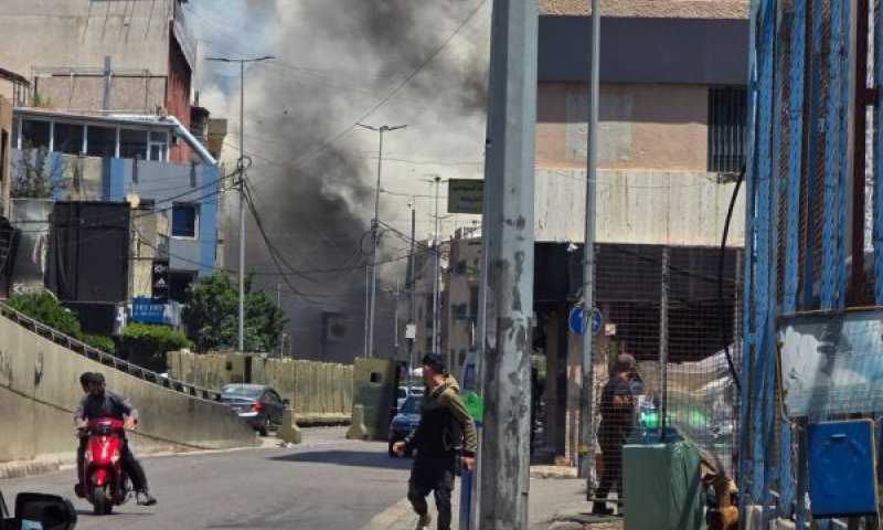הותקף בניין אחד באופן ממוקד [צילום: רשתות ערביות]