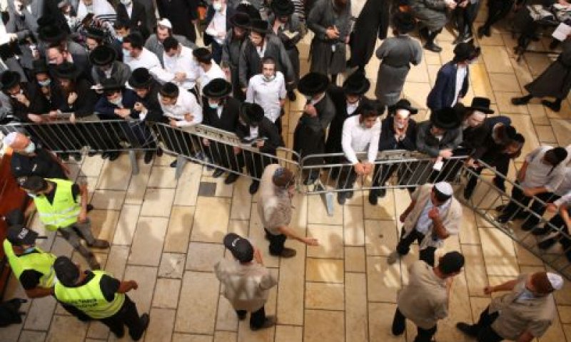 נסיון פריצה לקבר רשב"י במירון [צילום: דוד כהן/פלאש 90]