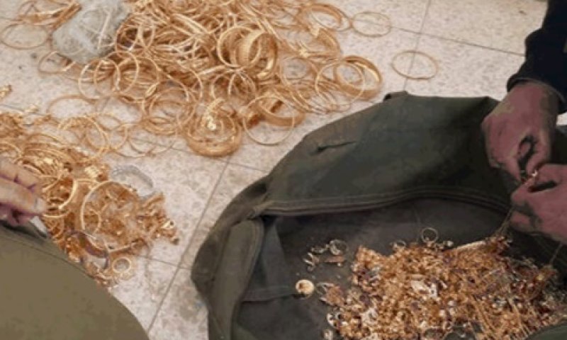 חלק מהתכשיטים שנתפסו על ידי שב"כ [צילום: תקשורת שב"כ]