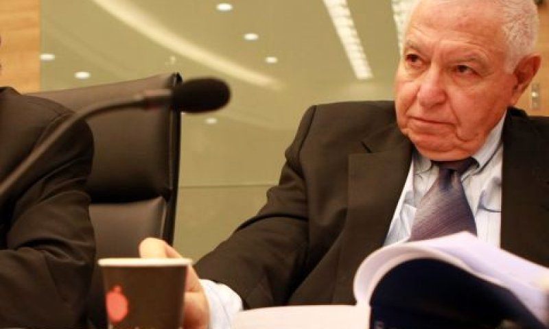 לינדנשטראוס. אנשי הביאו לי את ממצאי הבדיקה ושלחתי אותם בחזרה [פלאש 90]