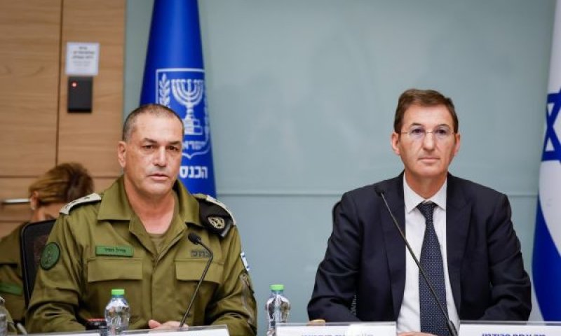 ביסמוט, זמיר. עכשיו באים? [צילום: נועם מושקוביץ/דוברות הכנסת]