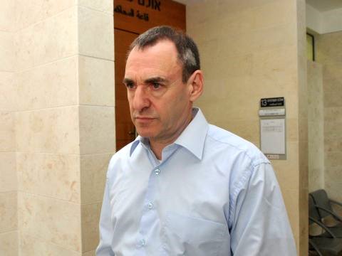 הנאשם פרד בלק [יוסי זליגר]