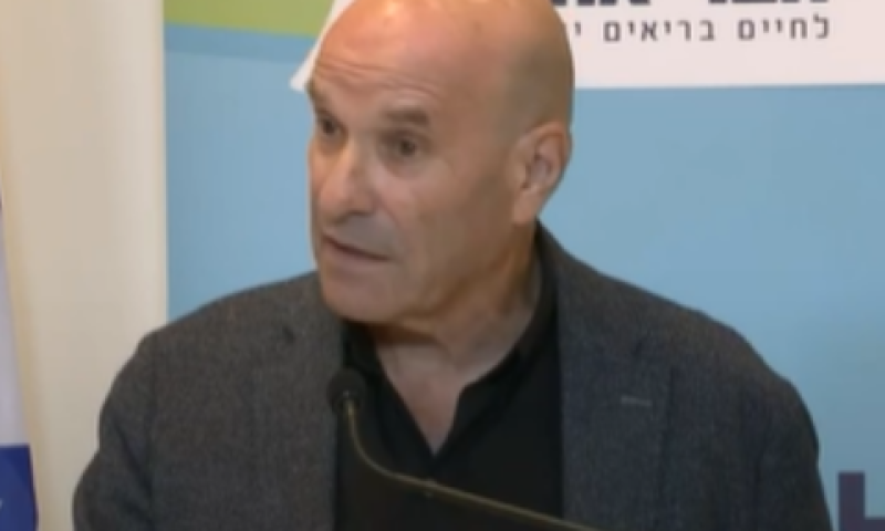 ד"ר בועז לב, ראש הצוות לטיפול במגיפות [צילום: מן הטלוויזיה]