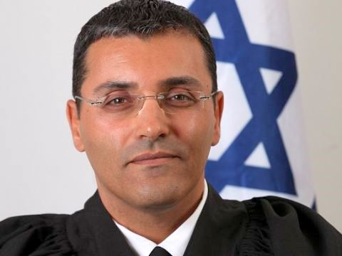 מזרחי. חיים קשים לתובעים [צילום: בוצ'צ'ו]