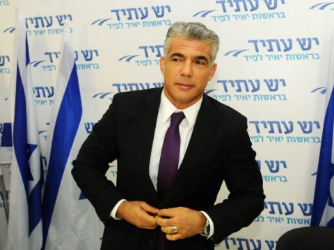 לפיד. דיבורים דיבורים [צילום: פלאש 90]