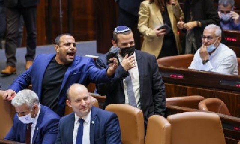חברי ימינה ליד שולחן הממשלה [צילום: נועם מושקוביץ/דוברות הכנסת]