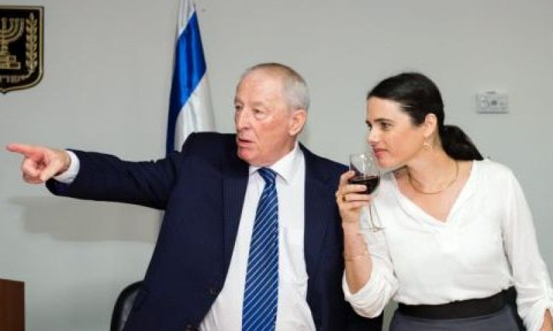 וינשטיין ושקד. בוחנים [צילום: דודי ועקנין, פלאש 90]