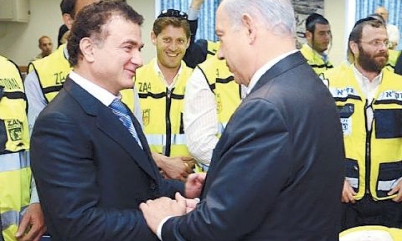 נתניהו, מירלשווילי (במעמד הענקת תרומה לזק"א) [צילום: זק"א]