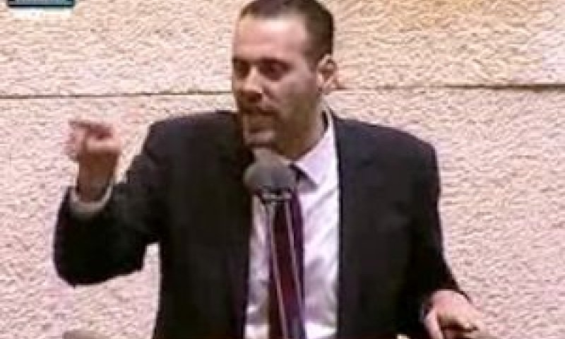 זוהר. "חוק סוציאלי" [צילום: מן הטלוויזיה]