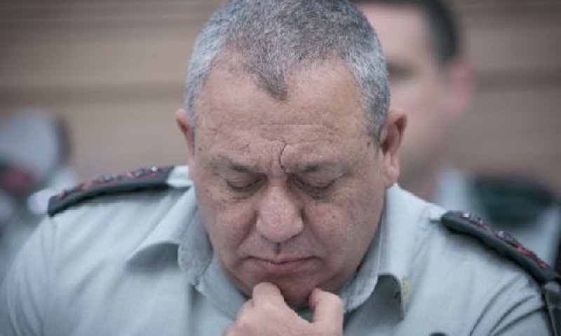 איזנקוט. שואל רק מה הדבר הנכון לחיזוק הצבא [צילום: יונתן זינדל/פלאש 90]
