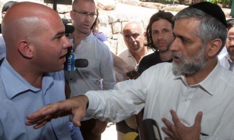אלי ישי בביקור ב"מאהל הפראיירים" [צילום: פלאש 90]