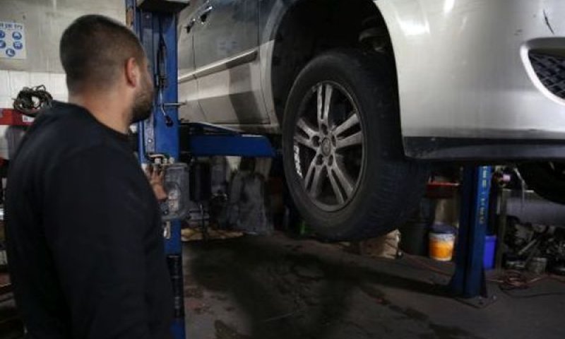 תיקונים בשטח [צילום אילוסטרציה: דוד כהן, פלאש 90]