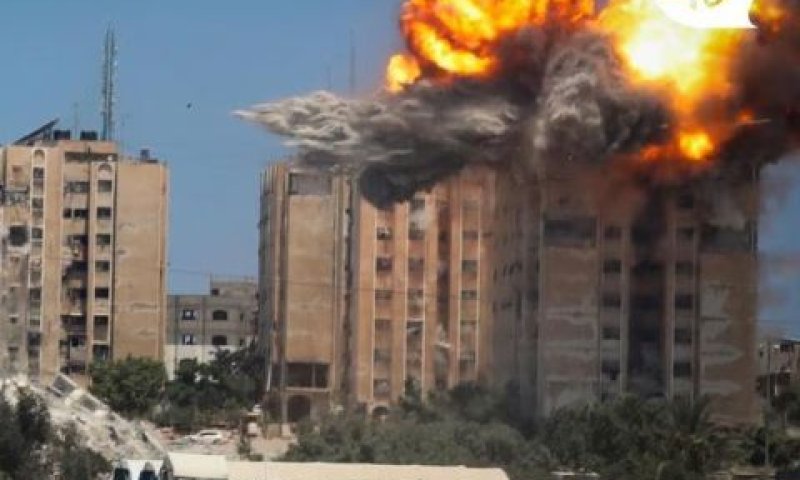 מטוס צה"ל תקף מבנה בנוסייראת שבו התמקמו מחבלים [צילום: לפי סעיף 27א' לחוק זכויות יוצרים]