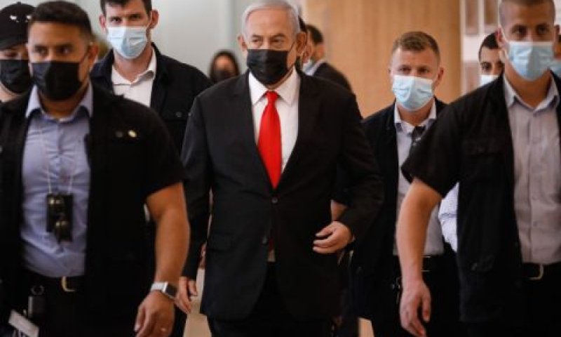 נתניהו מגיע לישיבת סיעת הליכוד [צילום: אוליביה פיטוסי/פלאש 90]