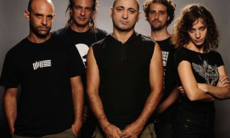 חברי להקת נקמת הטרקטור [צילום: יח"צ, רועי ברקוביץ&acute;]