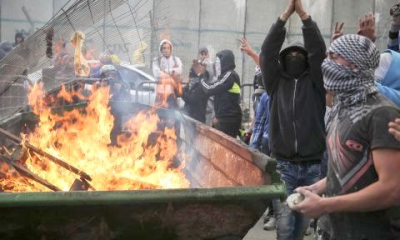 התפרעויות בשכונת שועפאט, במזרח ירושלים [צילום: פלאש 90]