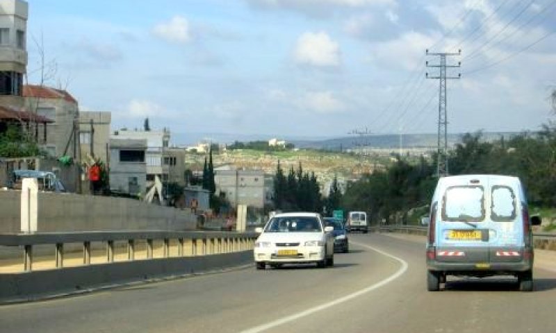 כביש 70. משמאל ג'דיידה-מכר, לפני הפנייה לטל-אל [צילום: עידן יוסף]