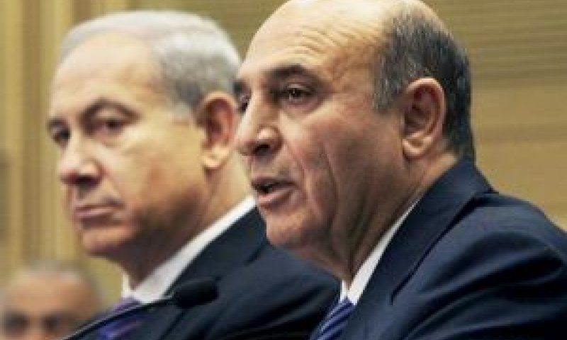 מופז ונתניהו. חוכא ואיטלולא [צילום: AP]