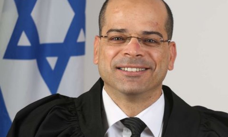 שדאפנה. עורך הדין חויב בהוצאות אישיות