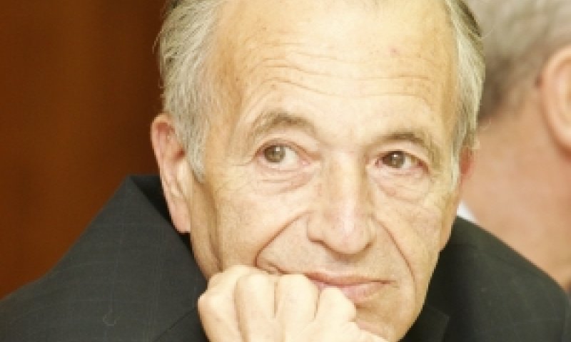 עזרא. ימשיך בביקורי הפתע [צילום: פלאש 90]