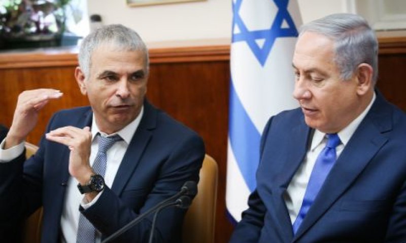 עתיד הממשלה בידי כחלון [צילום: אלכס קולומויסקי/פלאש 90]