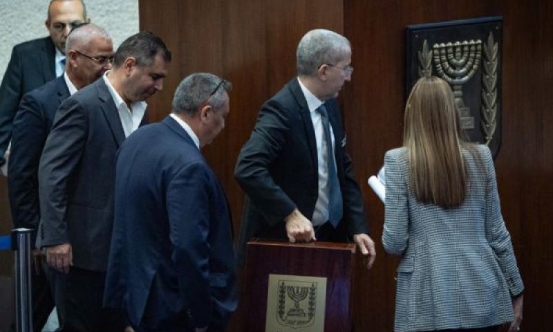 אין ראיות להנחיית צילום בהצבעה [צילום: יונתן זינדל/פלאש 90]