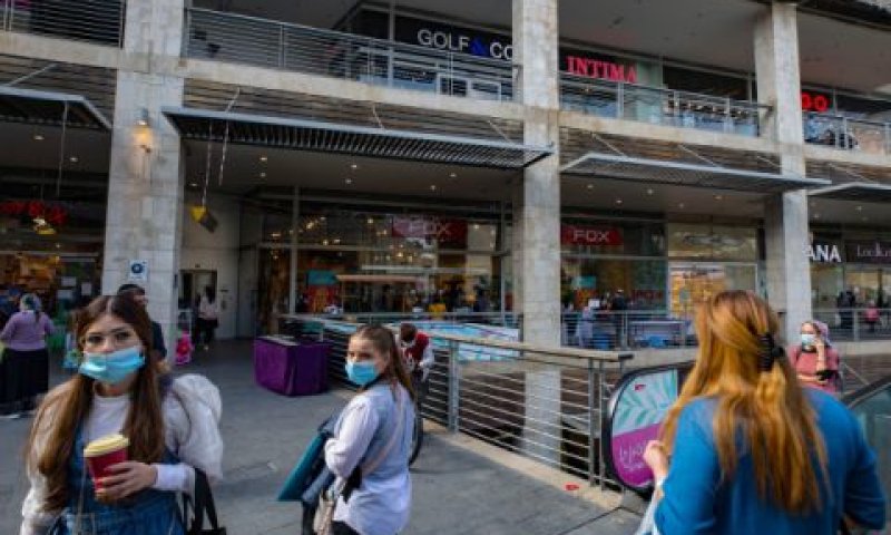קניון ברמות [צילום: אוליביה פיטוסי/פלאש 90]