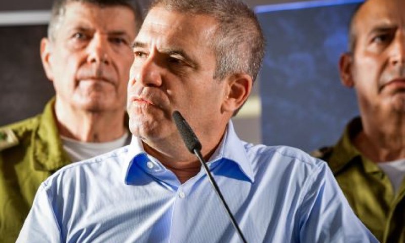 גל הירש. נגיע פיזית לכל המשפחות [צילום: אבשלום ששוני/פלאש 90]