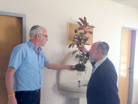 השר אריאל בביקור במצפה יריחו