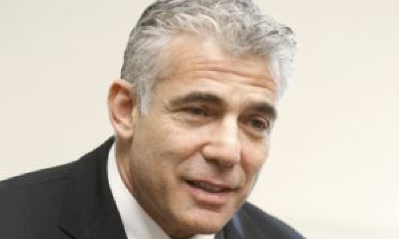 לפיד. ערף מוסף לממשלה ולציבור [צילום: פלאש 90]