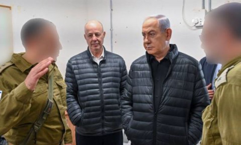 נתניהו עם ראש המל"ל הנגבי[צילום: קובי גדעון/לע"מ]