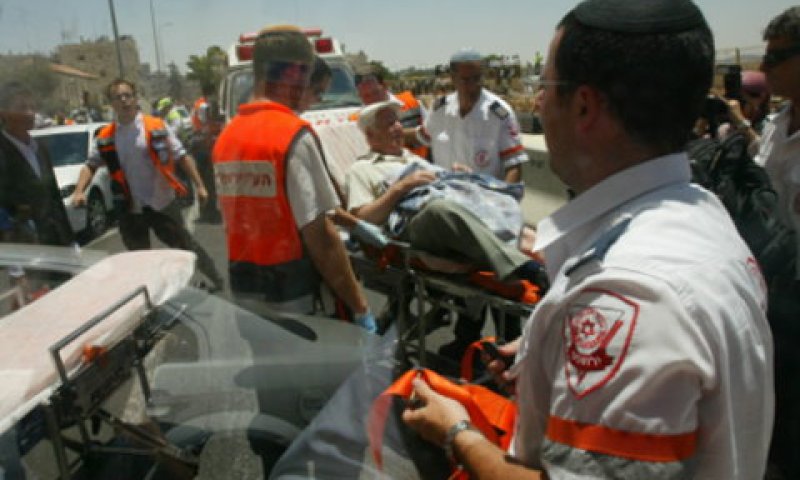 הפראמדיקים יקבעו מוות [צילום: פלאש 90]