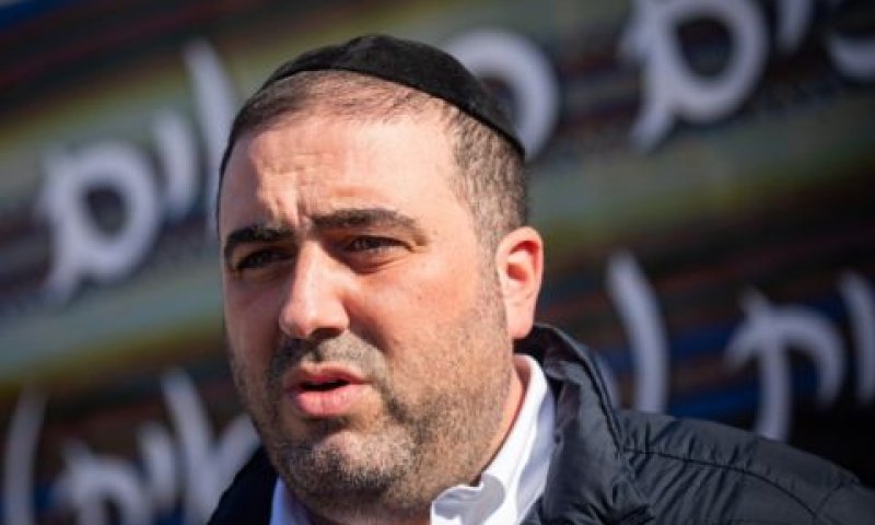 ארבל. מחדד הנחיות [צילום: יונתן זינדל/פלאש 90]