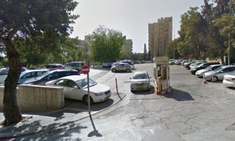 חניון המחלוקת [צילום: סטריט וויו]
