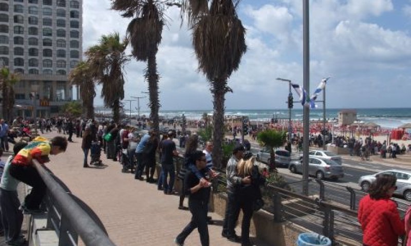 האתר מתבסס על מגוון מקורות ממשלתיים, עירוניים ואקדמיים