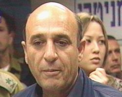מופז, מחזיר את הנשק לשטחים